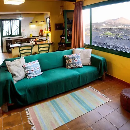 Holiday Eco Finca Alcairon Масдаче