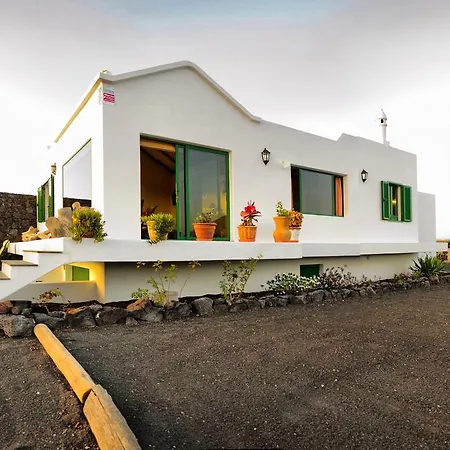 Дом отдыха Holiday Eco Finca Alcairon Масдаче