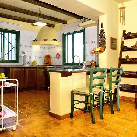 Semesterbostad Holiday Eco Finca Alcairon