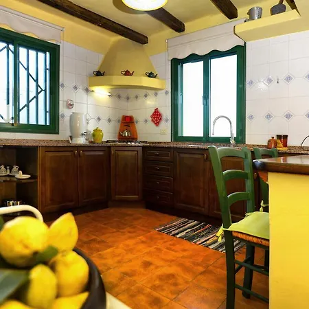 Semesterbostad Holiday Eco Finca Alcairon *