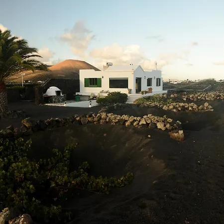 Semesterbostad Holiday Eco Finca Alcairon