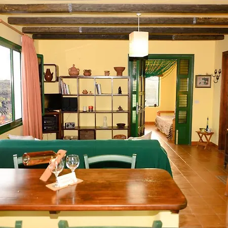 Holiday Eco Finca Alcairon Дом отдыха Масдаче